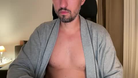 Snapshot of littlebigrabbit chatting on 8, 11, 2025 LittleBigRabbit online show from 8, 11, 2025