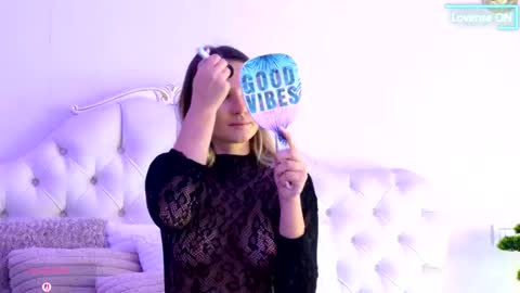 Snapshot of littleblondbunny chatting on 9, 3, 2026 littleblondbunny online show from 9, 3, 2026