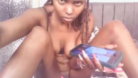 Snapshot of littlebunny2_ chatting on 29, 3, 2026 littlebunny2 online show from 29, 3, 2026