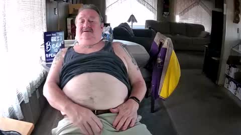 Littled83057 online show from 28, 10, 2025