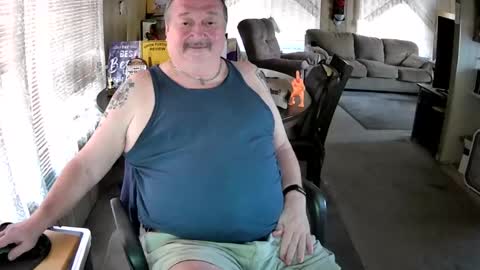 Snapshot of littled83057 chatting on 10, 7, 2026 Littled83057 online show from 10, 7, 2026