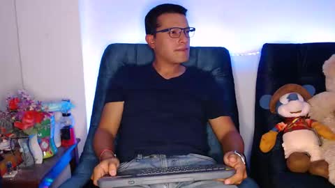 Snapshot of littledicklatin chatting on 16, 3, 2026 Manu online show from 16, 3, 2026