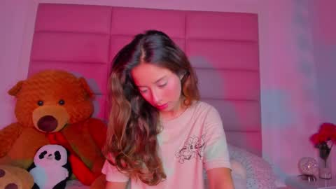 littlee_emma_ online show from 19, 2, 2025