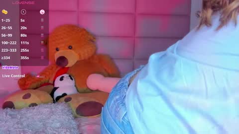 littlee_emma_ online show from 6, 3, 2025