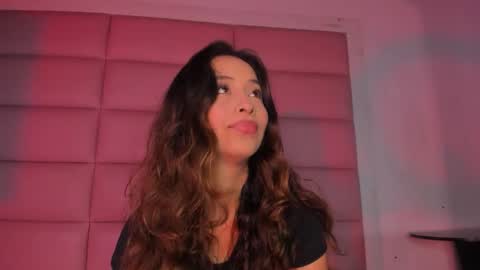 littlee_emma_ online show from 15, 11, 2025