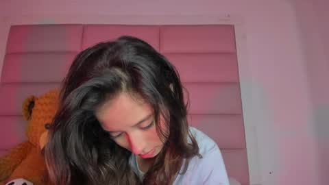 littlee_emma_ online show from 14, 12, 2025
