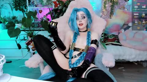 Snapshot of littleflufflepuff chatting on 7, 1, 2025 Riza Riri Puff  online show from 7, 1, 2025