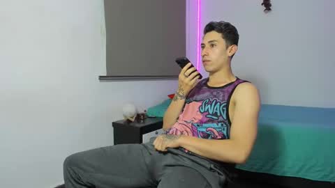 Snapshot of littlejimmy_col chatting on 20, 1, 2025 Jimmy online show from 20, 1, 2025