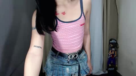 littlelace_ online show from 8, 4, 2026