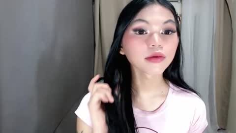 littlelace_ online show from 12, 6, 2026