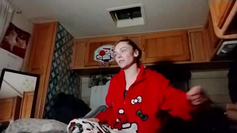 littleleo96 online show from 5, 12, 2025