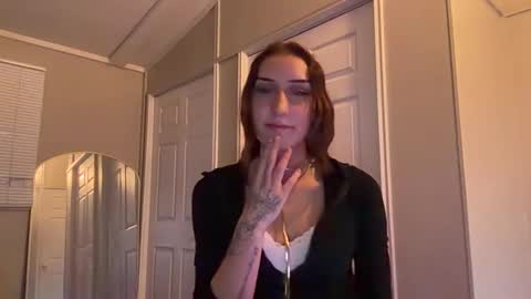 Snapshot of littlemadimade chatting on 2, 5, 2026 littlemadimade online show from 2, 5, 2026