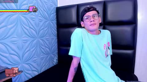 Snapshot of littlemax23 chatting on 16, 9, 2025 MAX online show from 16, 9, 2025