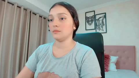 Sarahs Room online show from 25, 6, 2026