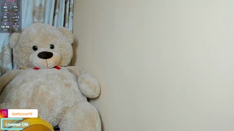 Snapshot of littlepinky77 chatting on 21, 4, 2026 Pinky online show from 21, 4, 2026