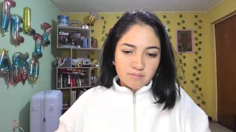 Mia  Wednesday to Sunday 730 am to 1030 am Colombian Hour D online show from 23, 12, 2024