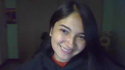 Mia  Wednesday to Sunday 730 am to 1030 am Colombian Hour D online show from 25, 10, 2025