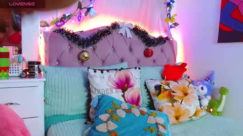 Snapshot of littlerouse_ chatting on 18, 12, 2024 Ruby Rouse online show from 18, 12, 2024