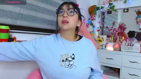 Snapshot of littlerouse_ chatting on 7, 1, 2025 Ruby Rouse online show from 7, 1, 2025