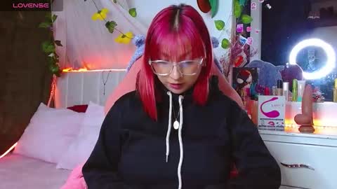 Snapshot of littlerouse_ chatting on 16, 10, 2025 Ruby Rouse online show from 16, 10, 2025