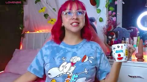 Snapshot of littlerouse_ chatting on 22, 10, 2025 Ruby Rouse online show from 22, 10, 2025