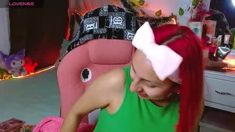 Snapshot of littlerouse_ chatting on 21, 12, 2025 Ruby Rouse online show from 21, 12, 2025