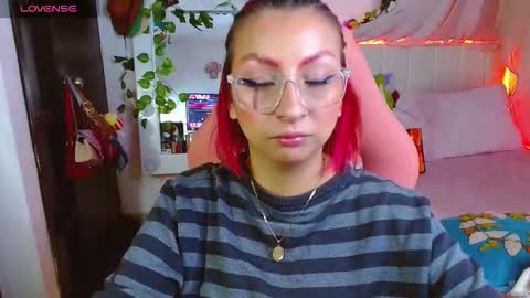 Snapshot of littlerouse_ chatting on 17, 2, 2026 Ruby Rouse online show from 17, 2, 2026