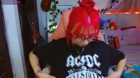 Snapshot of littlerouse_ chatting on 1, 4, 2026 Ruby Rouse online show from 1, 4, 2026