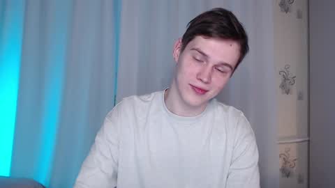 Snapshot of littlesadcabbage chatting on 4, 1, 2025 Sonnenschein online show from 4, 1, 2025