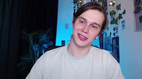 Snapshot of littlesadcabbage chatting on 21, 10, 2025 Sonnenschein online show from 21, 10, 2025