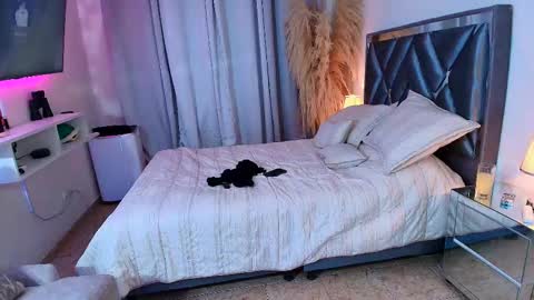 LITTLE SEXY RUBY online show from 24, 2, 2026