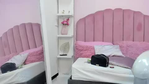  sofii  online show from 20, 10, 2025