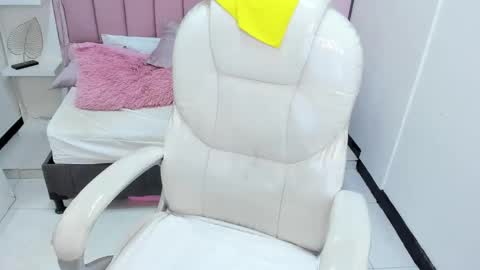  sofii  online show from 18, 11, 2025