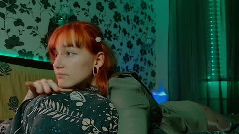 Niki  free tg channel with some photos gifs and info about streams  online show from 15, 1, 2025