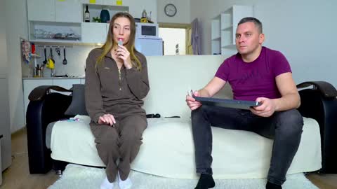 Little Tifany online show from 17, 11, 2025