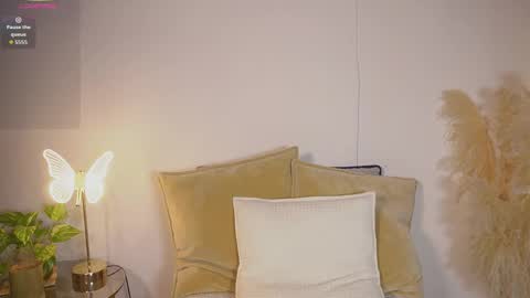 Snapshot of littletammy_ chatting on 5, 4, 2026 littletammy_ online show from 5, 4, 2026