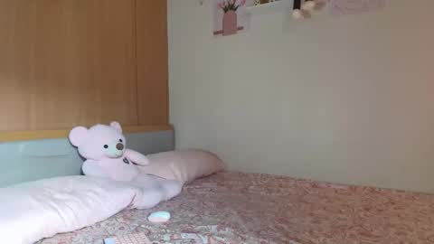 Snapshot of littletsmaya chatting on 28, 4, 2026 Maya online show from 28, 4, 2026