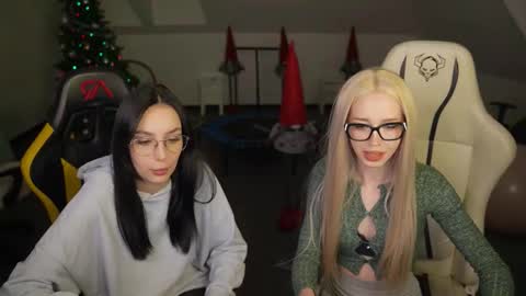 Snapshot of livehub054 chatting on 8, 1, 2026 Sheryl online show from 8, 1, 2026