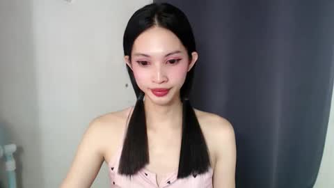 Snapshot of liviacum_ chatting on 9, 9, 2025 Lvia online show from 9, 9, 2025