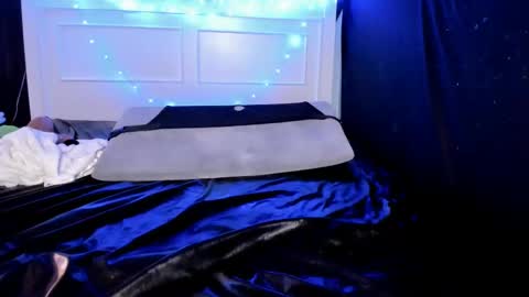 Snapshot of livinsubspace chatting on 15, 2, 2025 Liv online show from 15, 2, 2025