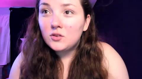 Snapshot of livinsubspace chatting on 13, 4, 2026 Liv online show from 13, 4, 2026