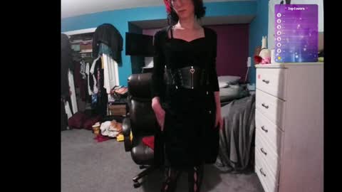 Snapshot of livolioyo chatting on 6, 2, 2025 Livolio online show from 6, 2, 2025