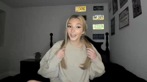 Snapshot of livvywinters chatting on 19, 3, 2026 Livvy online show from 19, 3, 2026