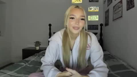 Snapshot of livvywinters chatting on 5, 5, 2026 Livvy online show from 5, 5, 2026