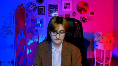 LixeLuna online show from 7, 4, 2026