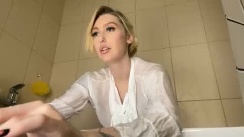 Liya Ray online show from 26, 10, 2025