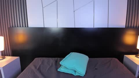 Liz  online show from 9, 1, 2025