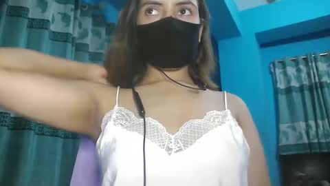 Snapshot of liza590865 chatting on 1, 12, 2025 liza590865 online show from 1, 12, 2025