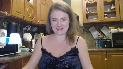 Snapshot of lizacakes chatting on 24, 2, 2025 LizaCakes online show from 24, 2, 2025