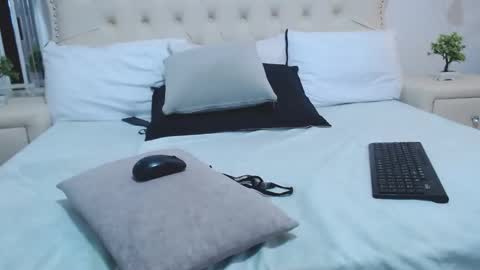 lizANDjuan online show from 25, 2, 2025